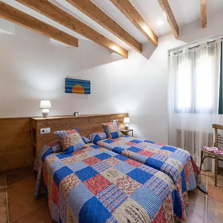 Villa Rustic Style Near Pyrenees *